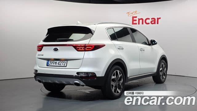 Kia Sportage The Bold 2021 — ფოტო 2/20