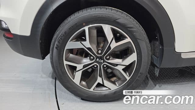 Kia Sportage The Bold 2021 — ფოტო 5/20