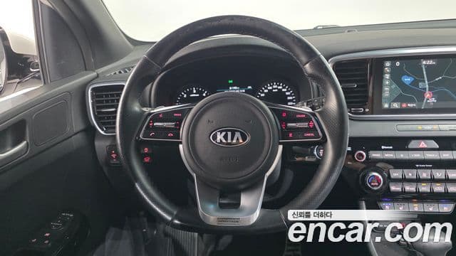 Kia Sportage The Bold 2021 — ფოტო 14/20