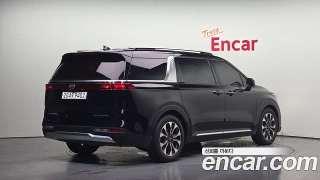 Kia Carnival 2021 — Фото 2/20