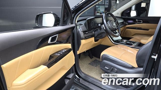 Kia Carnival 2021 — Фото 10/20