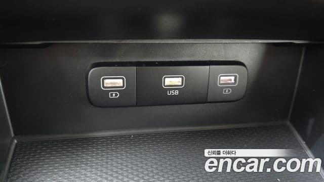 Kia Carnival 2021 — Фото 14/20