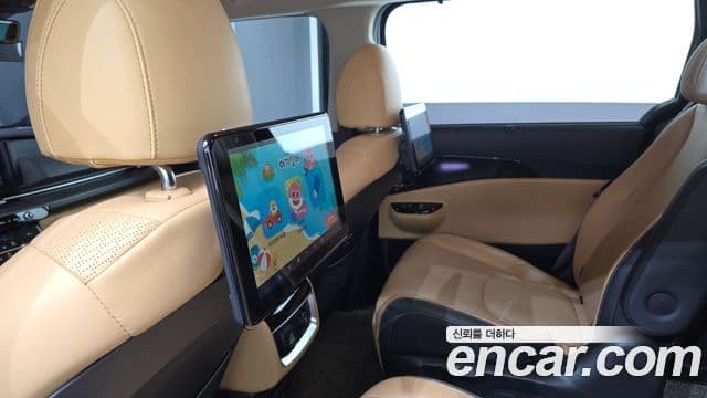 Kia Carnival 2021 — Фото 20/20