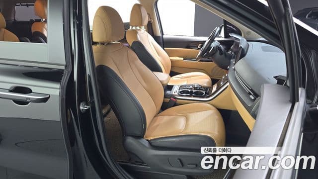 Kia Carnival 2021 — Photo 26/37
