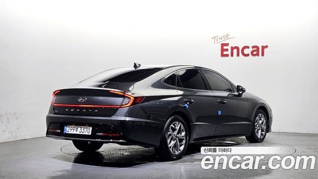 Hyundai Sonata 2022 — Фото 2/20