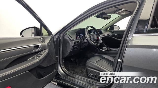Hyundai Sonata 2022 — Фото 10/20