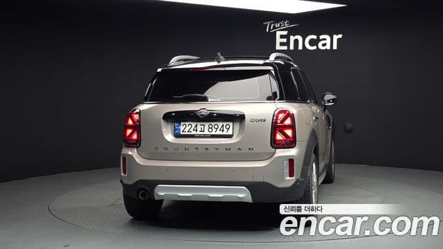 Mini Cooper Countryman 2022 — ფოტო 9/20