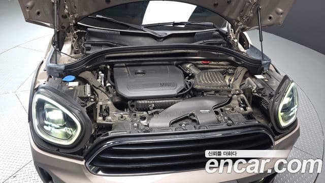Mini Cooper Countryman 2022 — ფოტო 2/20
