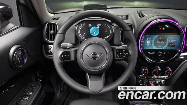 Mini Cooper Countryman 2022 — ფოტო 17/20