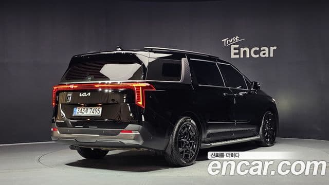 Kia Carnival 2024 — Şəkil 2/20