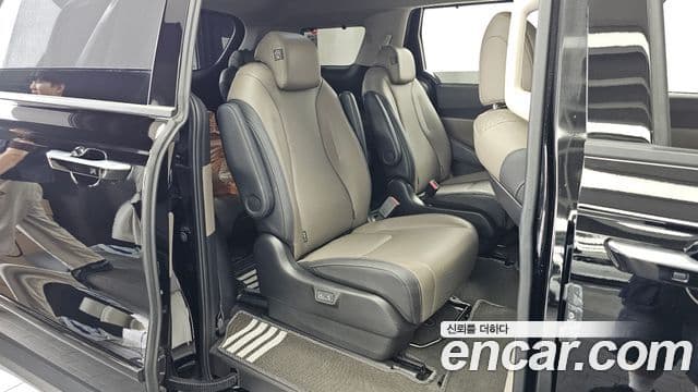 Kia Carnival 2024 — Şəkil 12/20