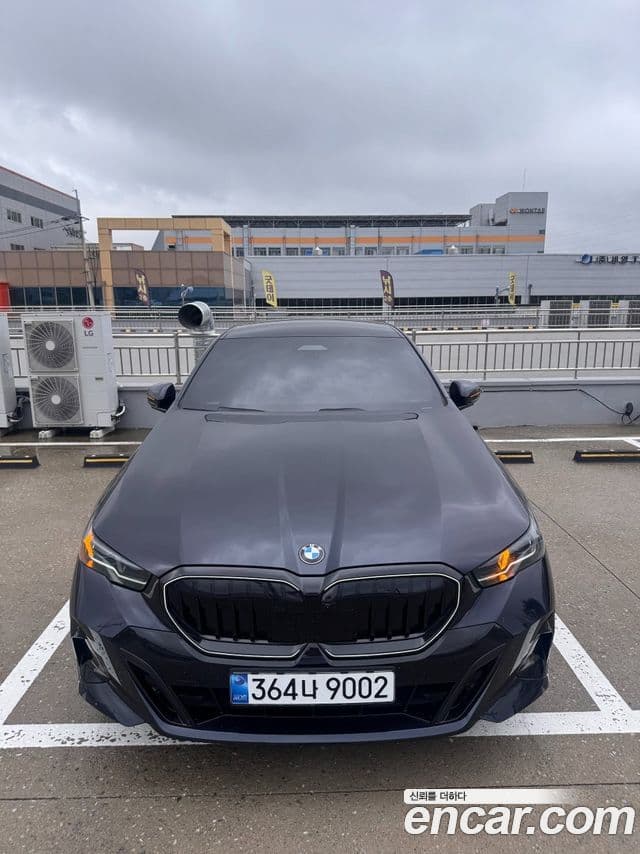 BMW 5 Series 2026 — Şəkil 1/7