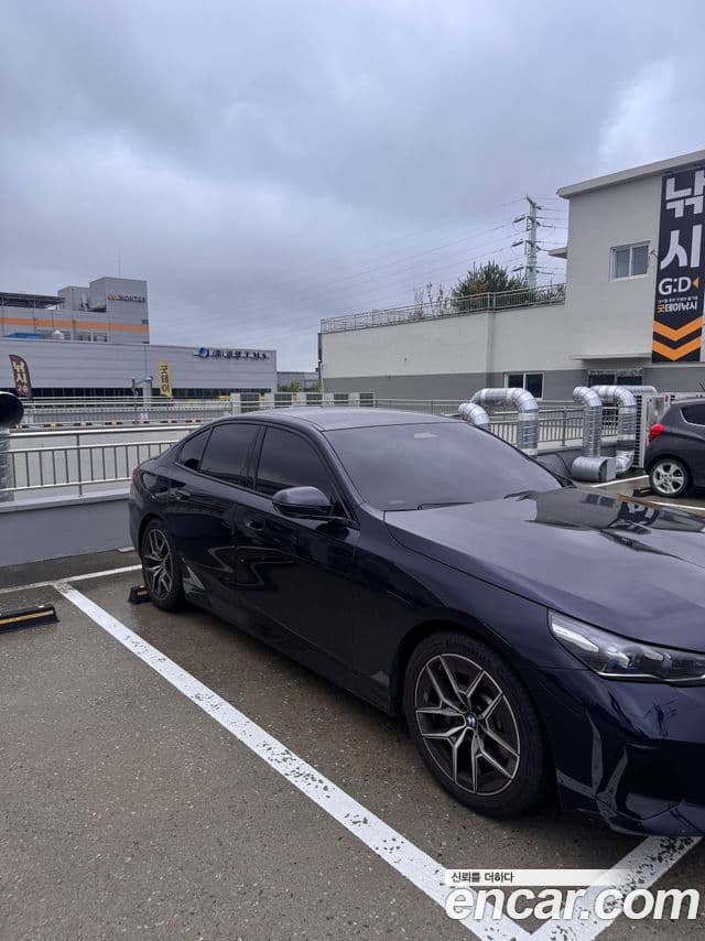 BMW 5 Series 2026 — Şəkil 3/7