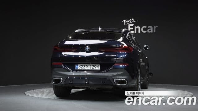 BMW X6 2022 — Фото 4/20