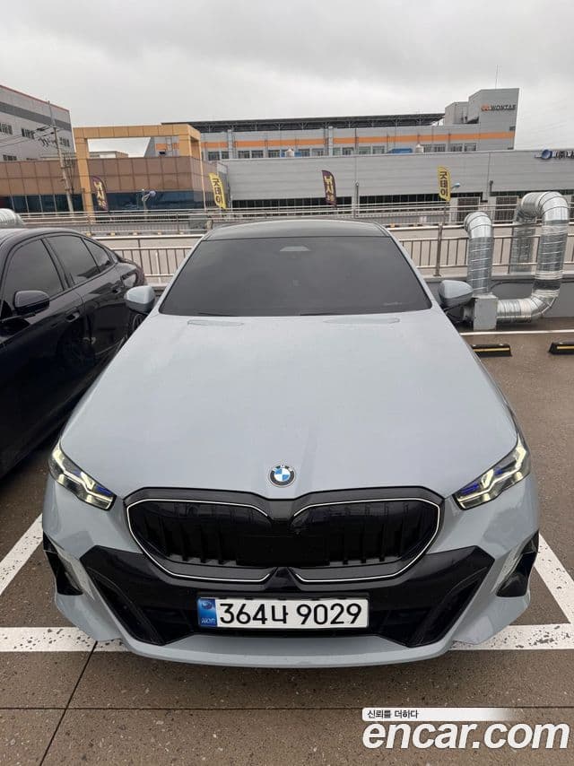 BMW 5 Series 2026 — Şəkil 6/6