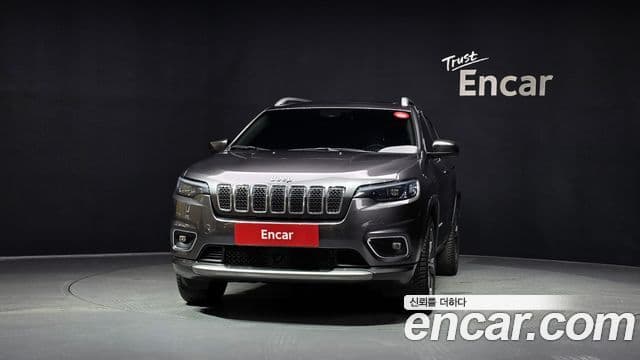 Jeep Cherokee 2020 — Photo 13/36
