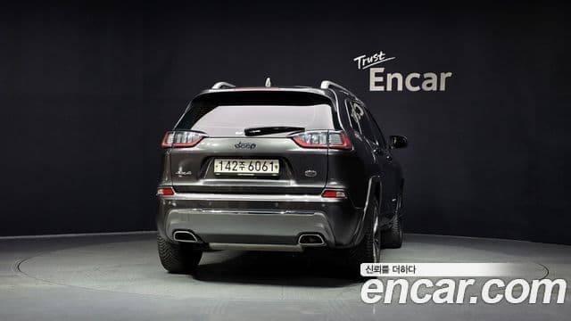 Jeep Cherokee 2020 — Photo 5/36