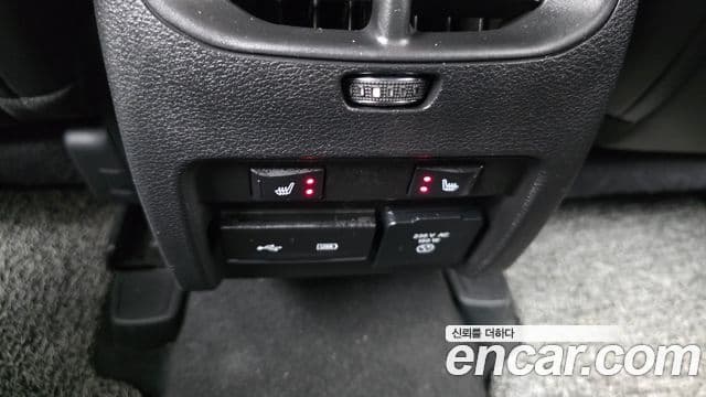 Jeep Cherokee 2020 — Photo 3/36