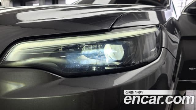 Jeep Cherokee 2020 — Photo 23/36
