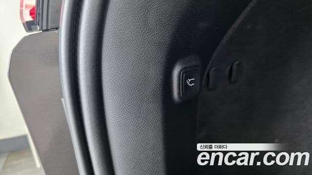Jeep Cherokee 2020 — Photo 2/36