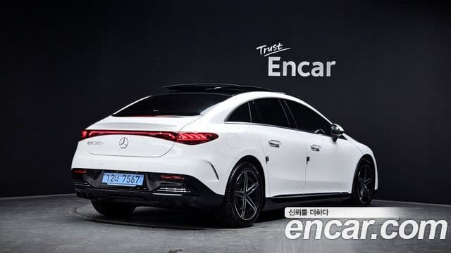 Mercedes-Benz EQE 2026 — ფოტო 7/32