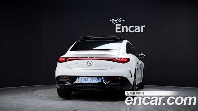 Mercedes-Benz EQE 2026 — ფოტო 30/32