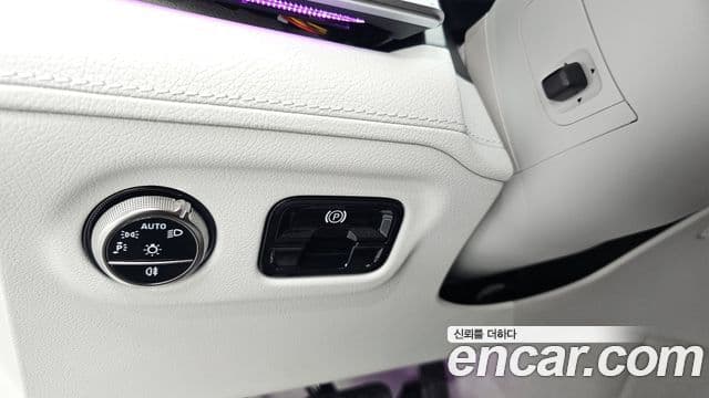 Mercedes-Benz EQE 2026 — ფოტო 28/32