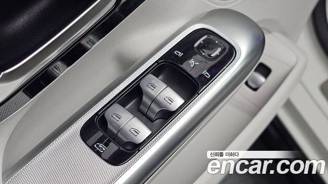 Mercedes-Benz EQE 2026 — ფოტო 20/32