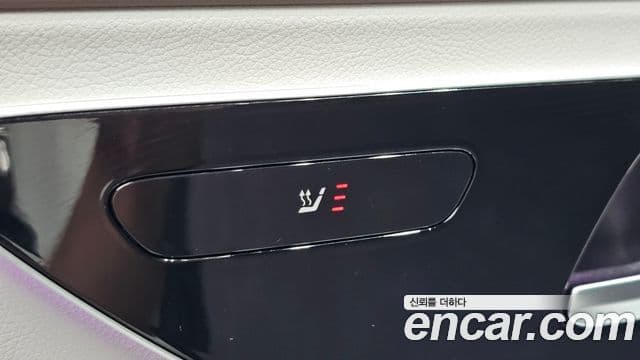 Mercedes-Benz EQE 2026 — ფოტო 22/32