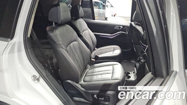 BMW X7 2020 — Şəkil 11/20