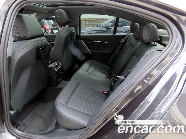 BMW 5 Series 2024 — ფოტო 5/20