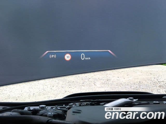 BMW 5 Series 2024 — ფოტო 8/20