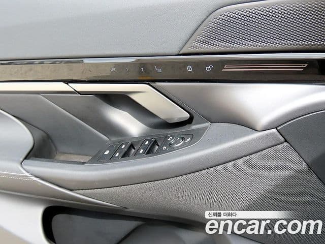 BMW 5 Series 2024 — ფოტო 12/20