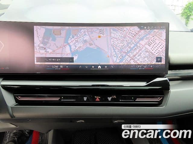BMW 5 Series 2024 — ფოტო 13/20