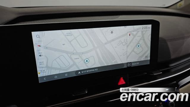 Kia Carnival 2025 — ფოტო 12/20