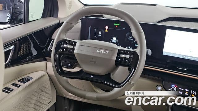 Kia Carnival 2025 — ფოტო 13/20