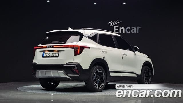Kia Seltos 2022 — Şəkil 2/20