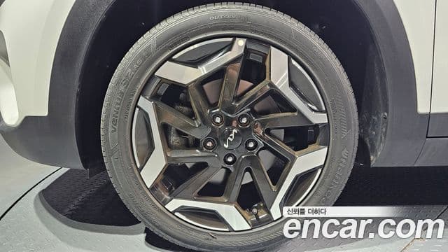 Kia Seltos 2022 — Şəkil 5/20