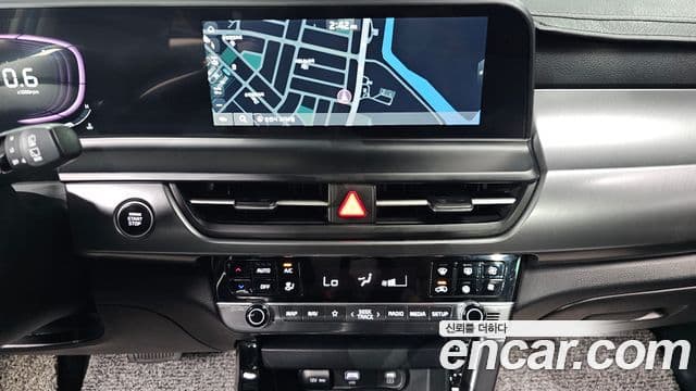 Kia Seltos 2022 — Şəkil 13/20