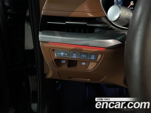 Genesis Electrified G80 2020 — ფოტო 13/20