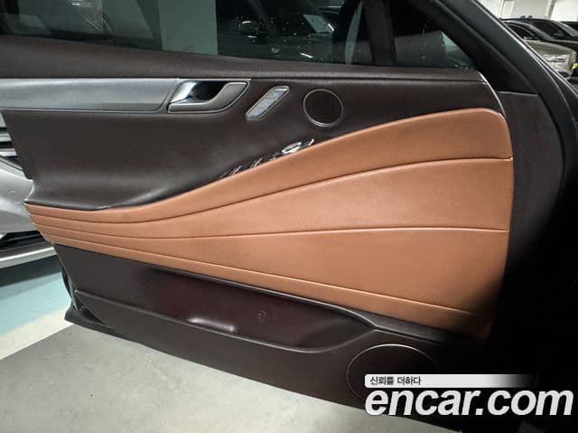 Genesis Electrified G80 2020 — ფოტო 14/20