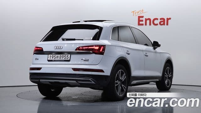 Audi Q5 2022 — Şəkil 2/20