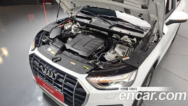 Audi Q5 2022 — Şəkil 6/20