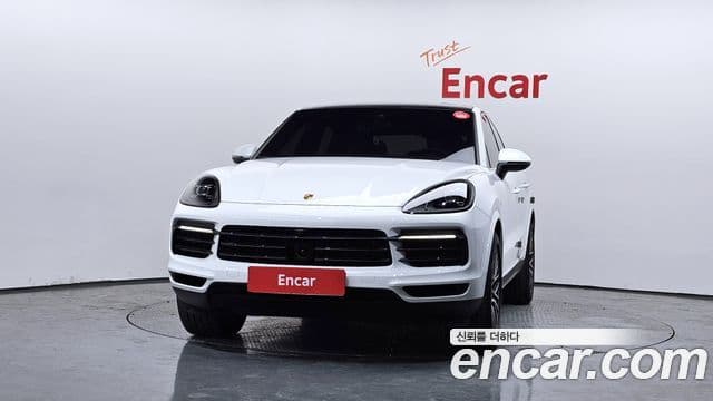Porsche Cayenne 2023 — ფოტო 10/35