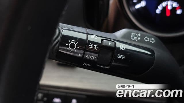 Kia Carnival 2022 — Фото 15/20