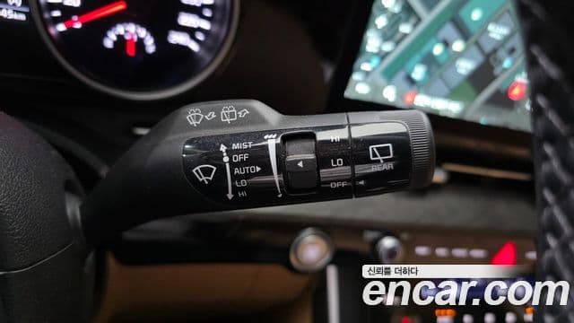 Kia Carnival 2022 — Фото 16/20