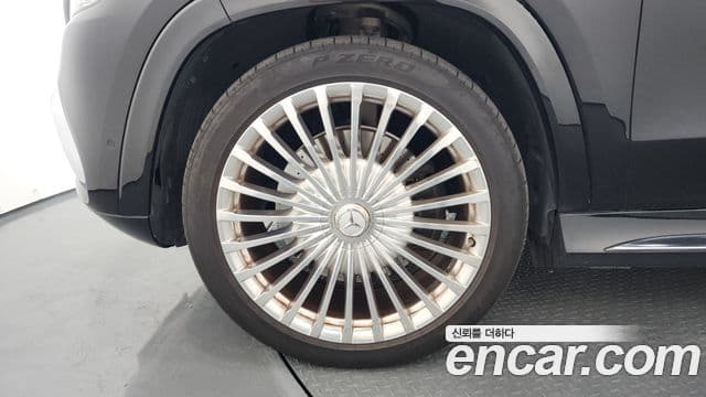 Mercedes-Benz GLS-Class 2023 — Фото 5/20