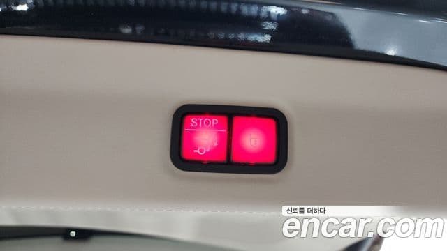 Mercedes-Benz GLS-Class 2023 — Фото 19/20