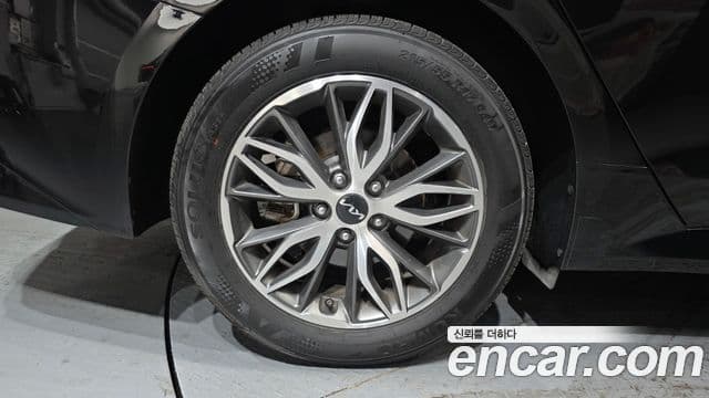 Kia K5 2023 — Şəkil 5/20