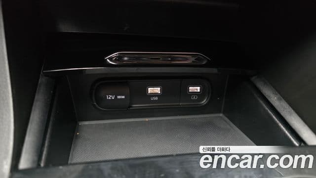 Kia K5 2023 — Şəkil 13/20